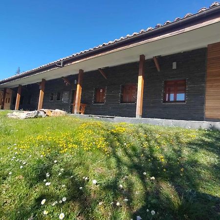 Kyomu Resort Hostel Velilla del Rio Carrion Esterno foto